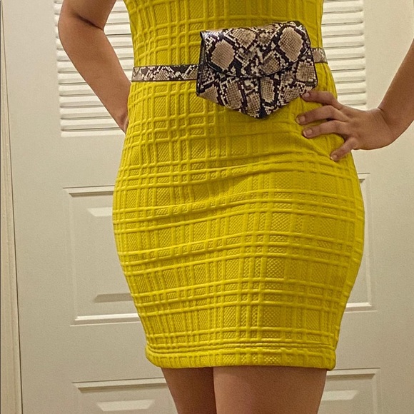 Stylish waist cinch belt-bag - Picture 8 of 9